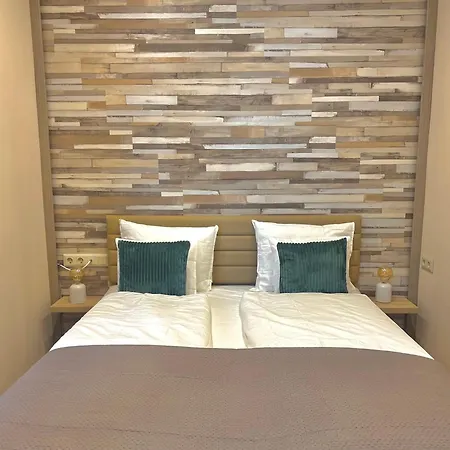 Mirina * Vonyarcvashegy