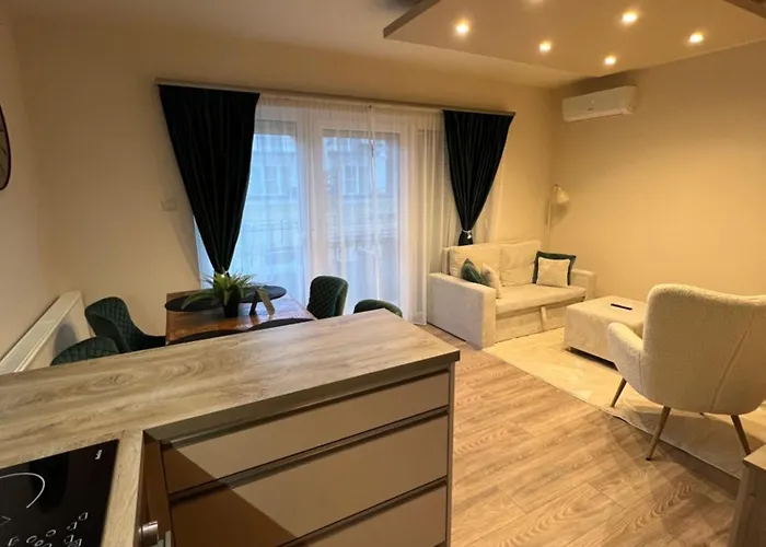 Mirina Apartman *